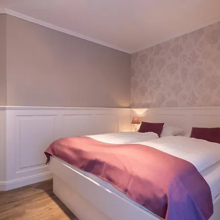 Haus Soenhues, Whg 1 アパート *